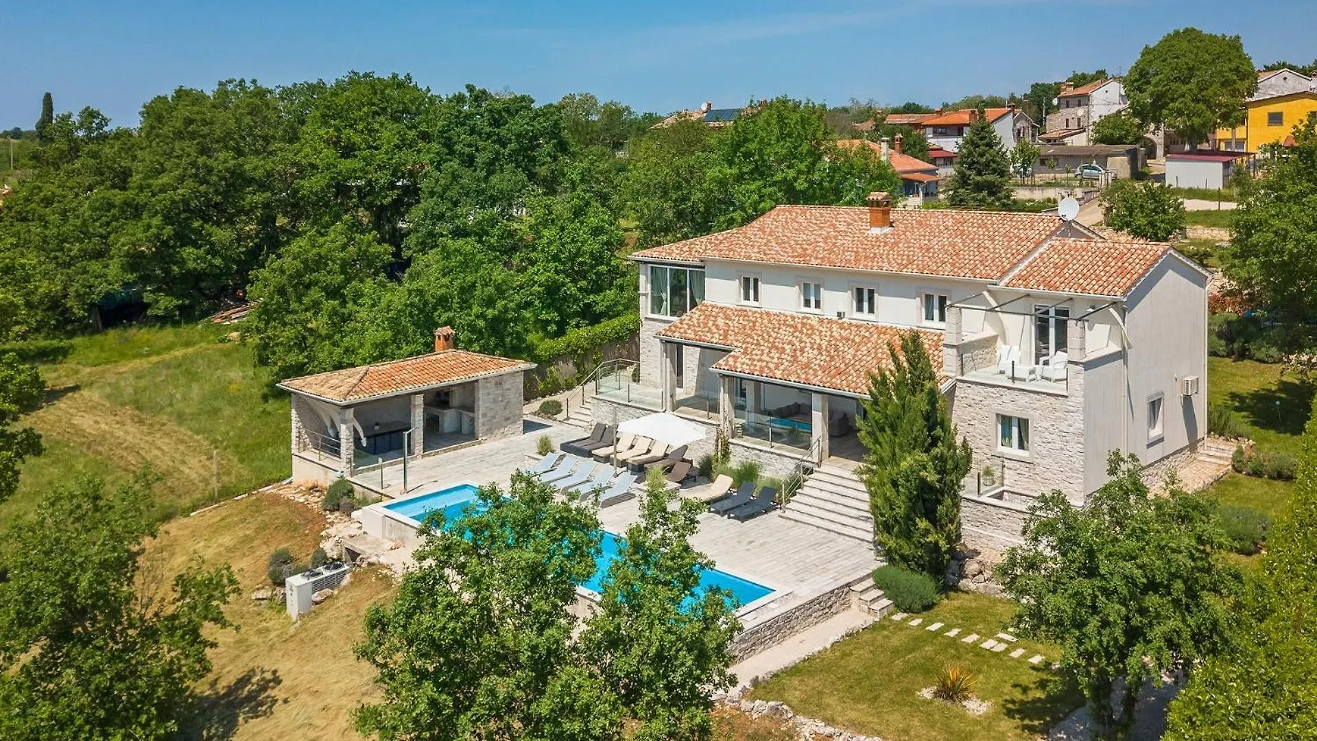 Complex Barbara Villa Vizinada